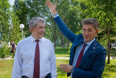 Оренбургский газоперерабатывающий завод отмечает полувековой юбилей